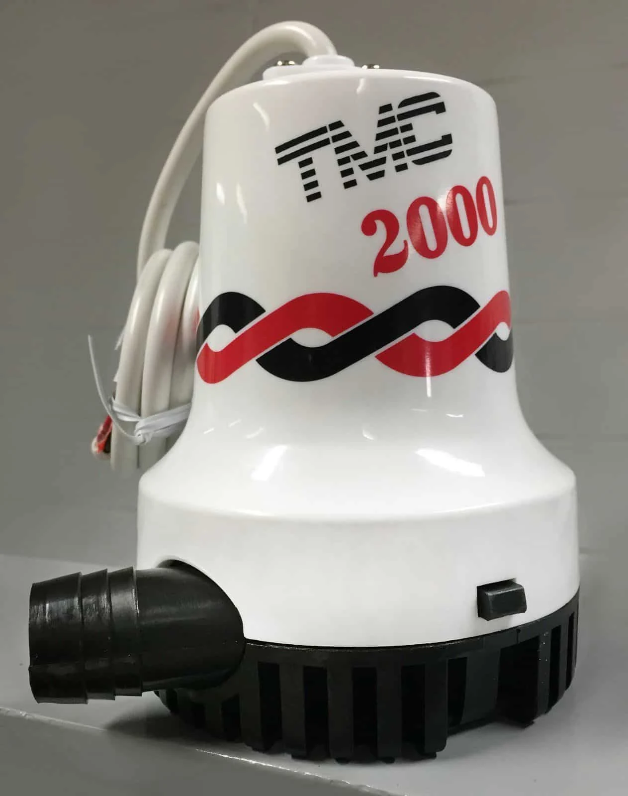 TMC Submersible Bilge Pump 2000GPH - 12V 1 TMC Submersible Bilge Pump 2000GPH - 12V